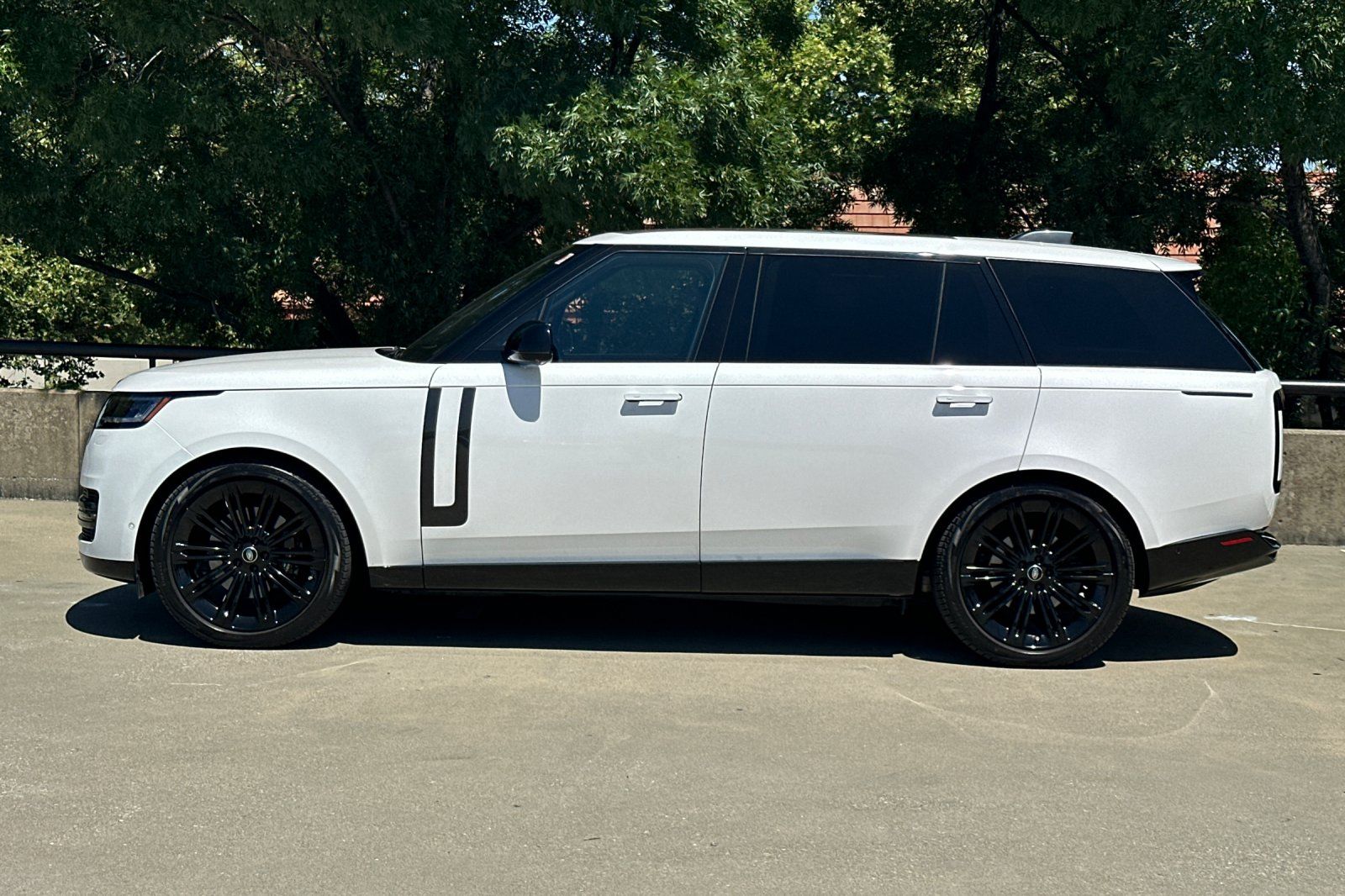 land rover range rover 2023 SALKPBFU4PA078658 image land rover range rover 2023 SALKPBFU4PA078658 image